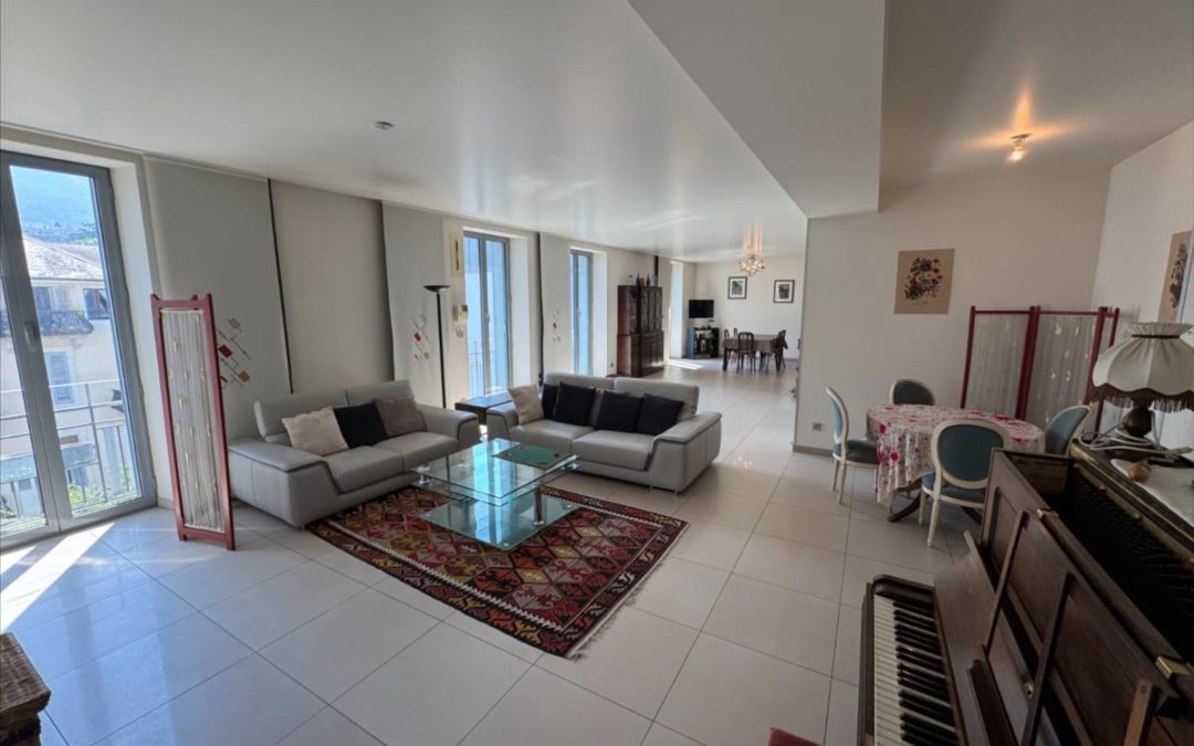 Vente Appartement – 6 pièces – 200 m² à Aix-les-bains (73100)